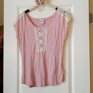 Short sleeve shirt